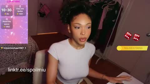 mew2wo online show from November 4, 5:56 am