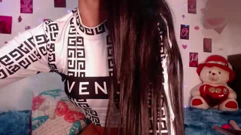 meygan_ online show from October 4, 5:24 am