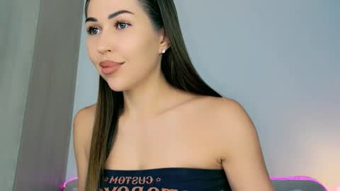 Mia Martskaya online show from December 21, 9:13 am