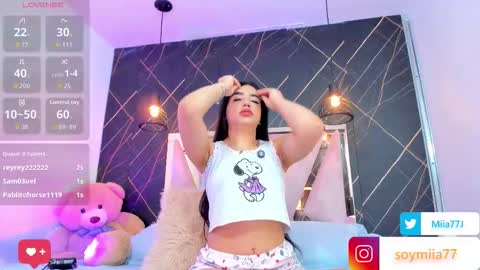 Mia online show from March 2, 4:01 am