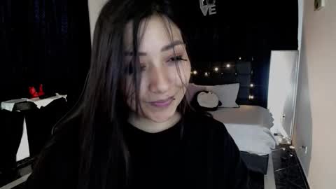 Mia zoe online show from September 10, 4:40 pm