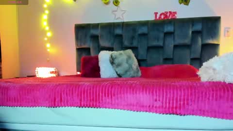 mia___velvet__ online show from July 29, 3:06 am