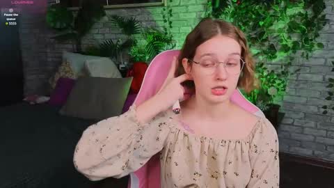 mia__mooore online show from February 15, 1:54 pm