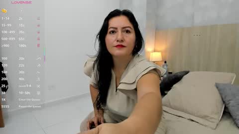 Mia Aristizabal online show from February 17, 11:42 am