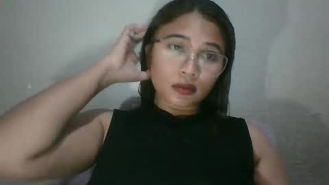 Snapshot of mia_bella04 chatting on February 22, 1:22 am mia_bella04 online show from February 22, 1:22 am