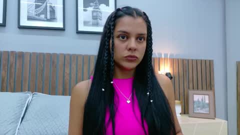 Mia Bellefort online show from February 9, 8:11 pm