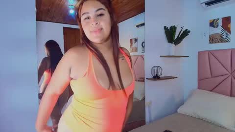 MIA DANIELA  online show from October 15, 8:00 pm