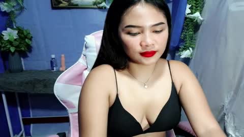 Mia online show from January 6, 6:22 pm