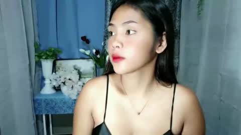 Mia online show from November 25, 10:21 pm