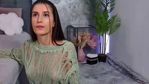 Snapshot of mia_carter99 chatting on September 23, 9:13 pm Freya Allen online show from September 23, 9:13 pm