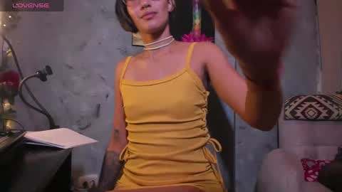 Mia Sandoval online show from September 11, 3:12 pm