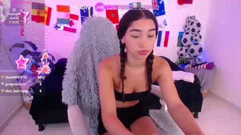 mia_cute_girl online show from July 6, 3:03 pm