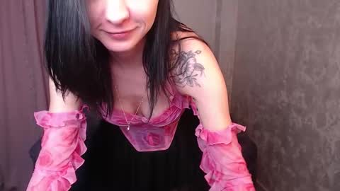 Mia online show from March 21, 8:19 am