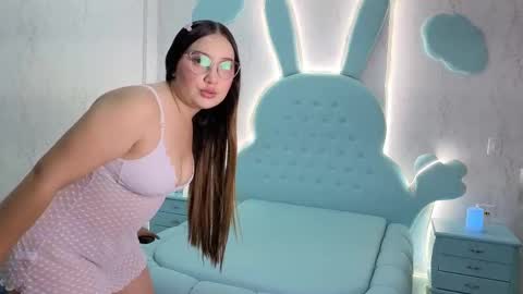 Snapshot of mia_cuttee chatting on September 30, 4:07 am Mia Cuttee online show from September 30, 4:07 am