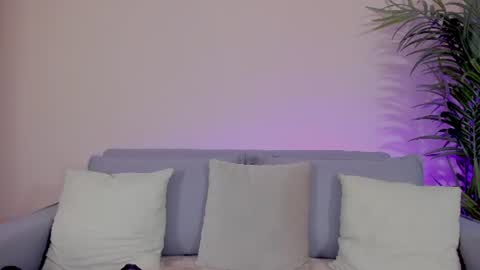 Sarah Luna online show from June 13, 12:35 pm