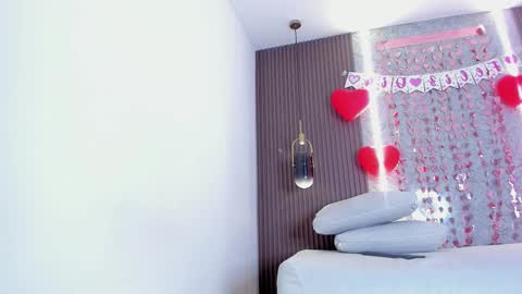 Mia Dollce online show from February 10, 11:02 am