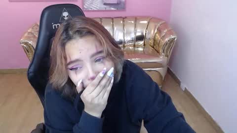 Snapshot of mia_foster_t chatting on October 18, 2:53 pm Mia online show from October 18, 2:53 pm