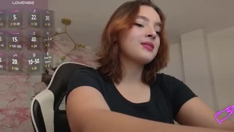 Mia online show from February 22, 1:34 pm