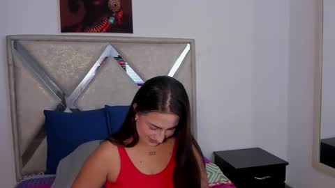 Snapshot of mia_fox3 chatting on October 7, 12:31 pm mia fox online show from October 7, 12:31 pm