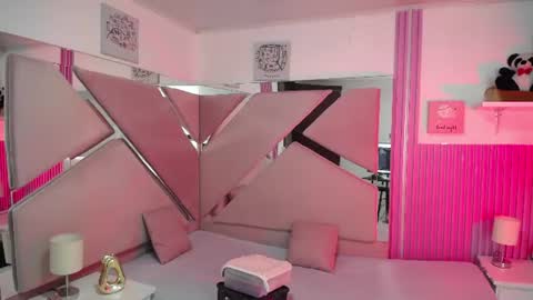 mia_garcia28 online show from June 17, 1:01 pm
