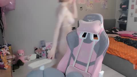 MIA HELP ME REACH 100 LIKES online show from January 14, 3:15 pm