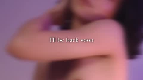 Mia online show from October 9, 4:55 pm