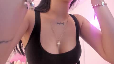    online show from November 18, 12:28 pm