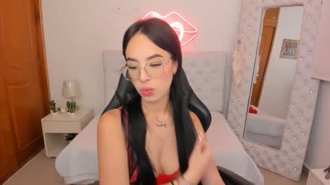    online show from January 31, 1:02 pm