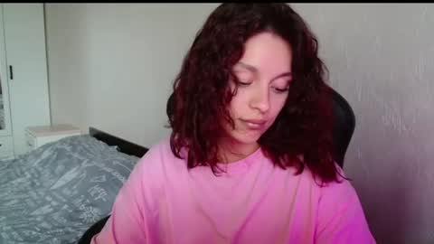 mia_luiza online show from June 16, 9:32 am