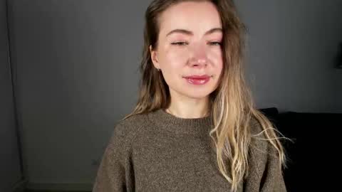 Mia online show from January 7, 7:34 am