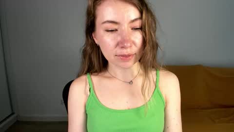Mia online show from May 16, 10:36 am