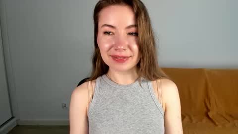 Mia online show from May 30, 7:28 am