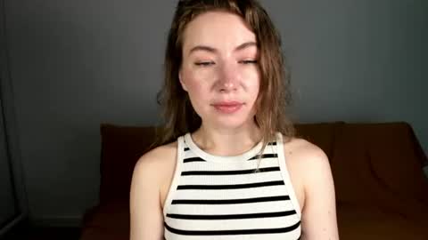 Mia online show from July 18, 7:11 am