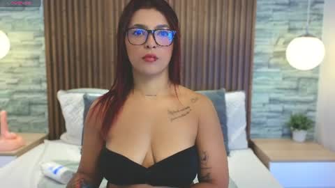Mia Milf online show from July 24, 11:30 am