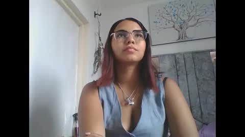 Mia  online show from June 9, 6:51 pm