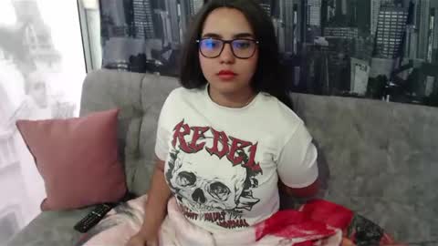 Mia  online show from January 21, 4:16 pm