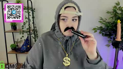 Mia online show from January 15, 1:44 am