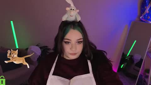 Mia online show from March 24, 1:00 am