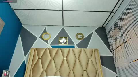 MIA HOT online show from May 1, 12:08 pm