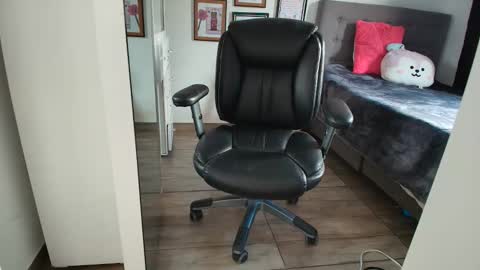 Mia Sepulveda online show from April 4, 7:23 pm