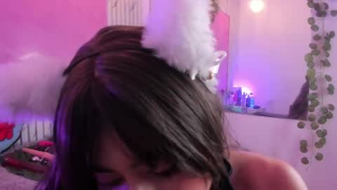 Mia online show from May 28, 3:04 am