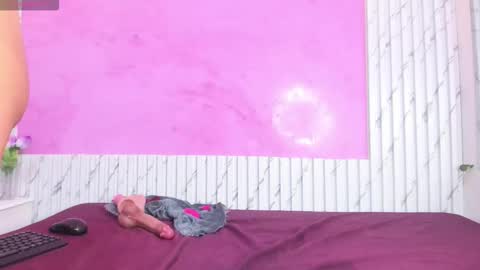 Mia online show from March 12, 2:36 am