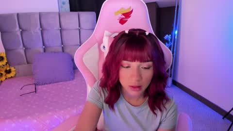 mia  nicolle online show from September 11, 3:40 am