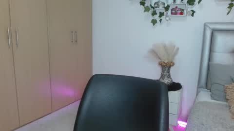 miaa_star_1x online show from March 17, 9:46 am