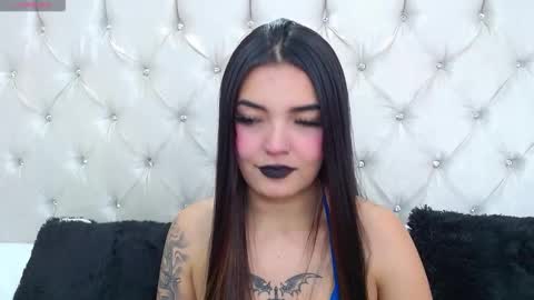 Snapshot of miaasmiith_ chatting on September 20, 12:14 pm Alexandra online show from September 20, 12:14 pm