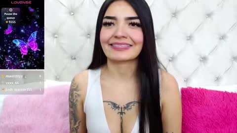 Snapshot of miaasmiith_ chatting on September 9, 1:33 pm Alexandra online show from September 9, 1:33 pm