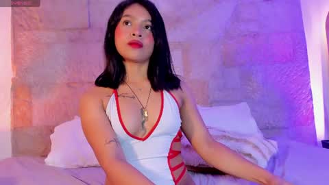 MiaaSummeer online show from July 28, 4:39 pm