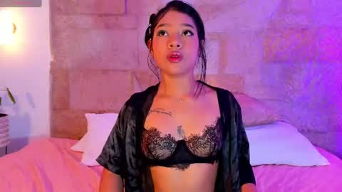 MiaaSummeer online show from July 22, 3:02 pm