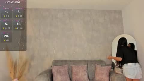 miacooper online show from March 6, 12:30 pm