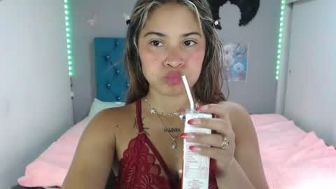 miacumgirl online show from June 10, 12:26 pm